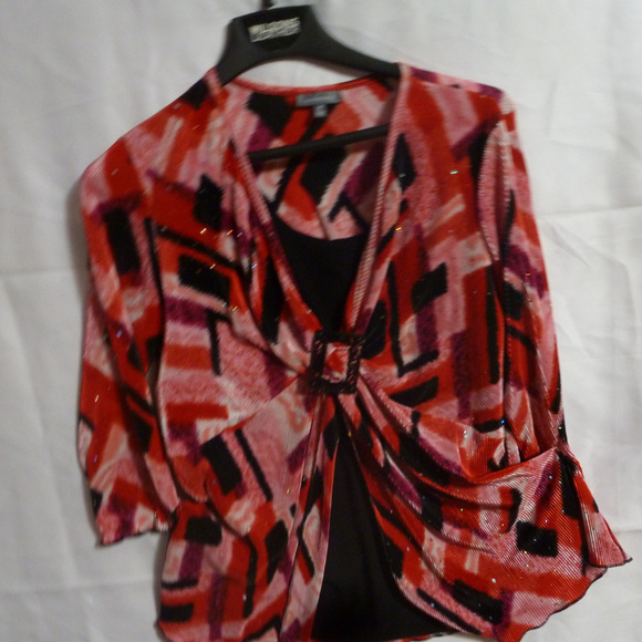 Essentials Tops - slimming and shiny/ Essential 1XL Ladies Top